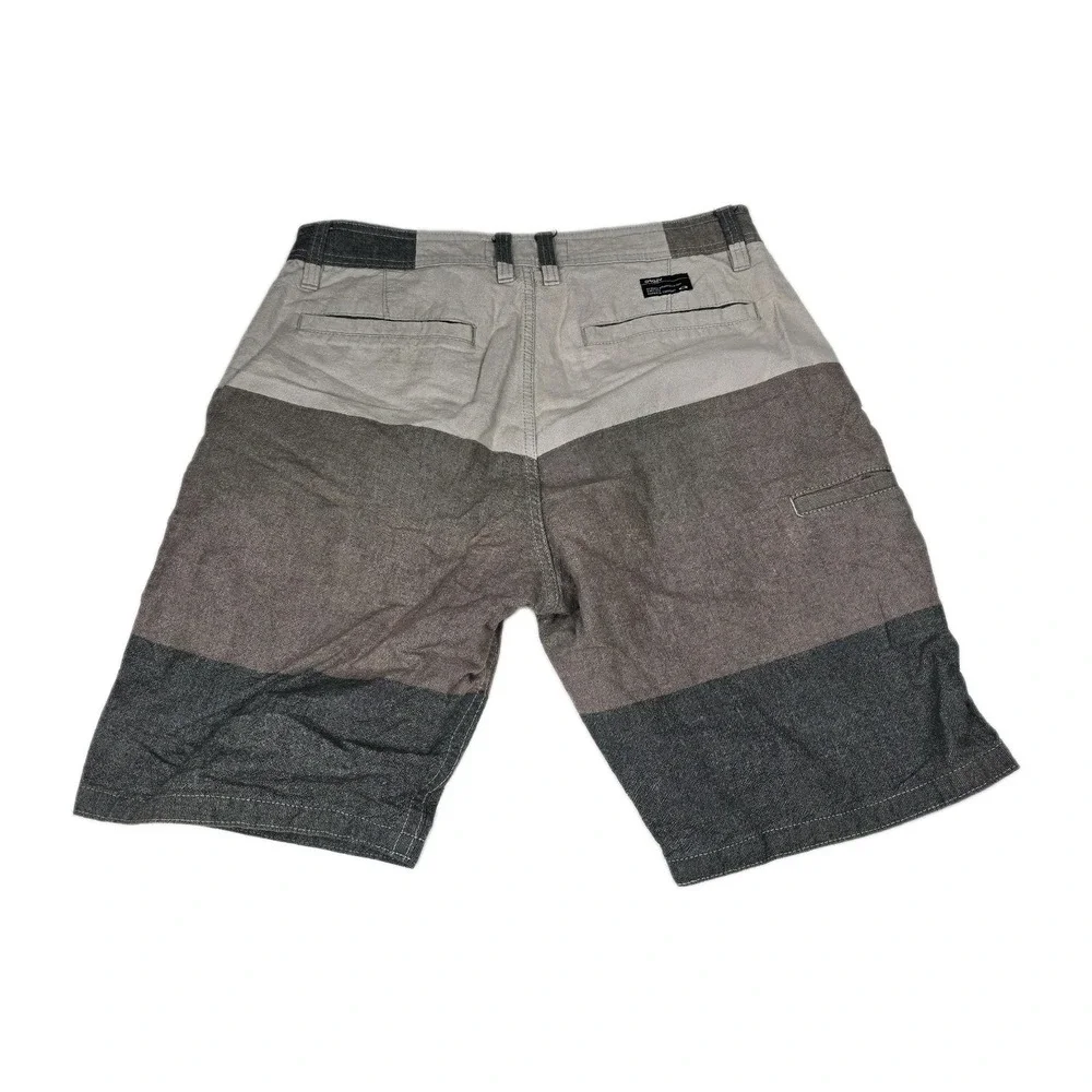 Oakley casual skate